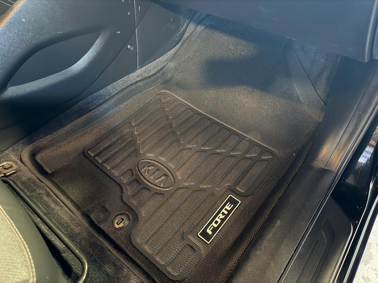 2018 Kia Forte EX LUXURY | LEATHER Photo