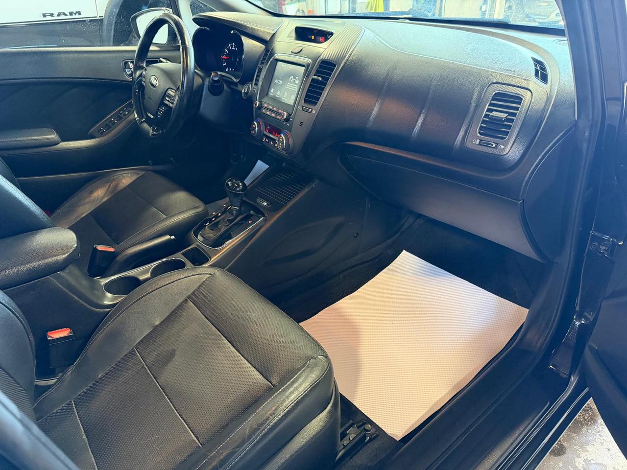 2018 Kia Forte EX LUXURY | LEATHER Photo