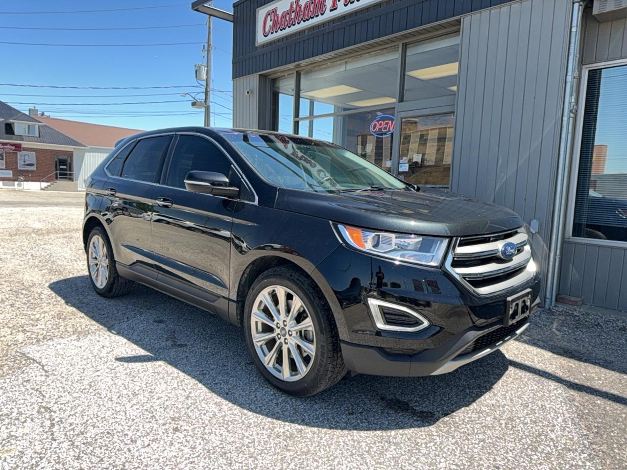 2017 Ford Edge Titanium Photo