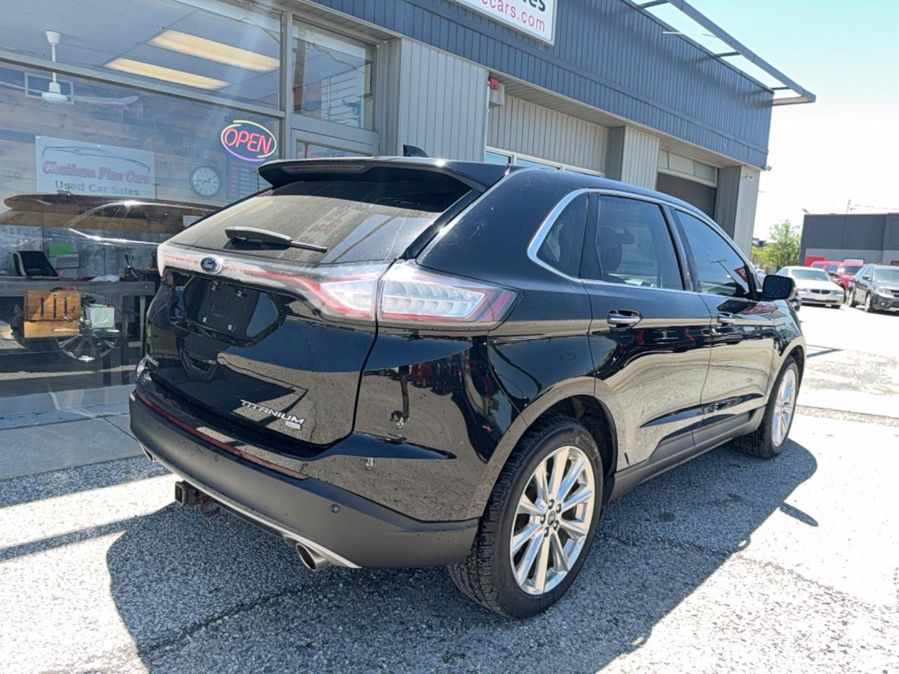 2017 Ford Edge Titanium Photo