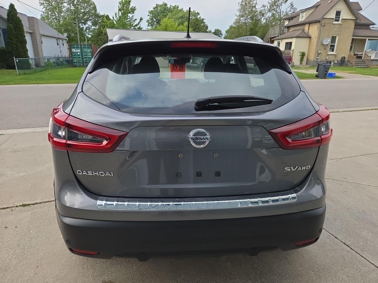 2022 Nissan Qashqai SV Photo4