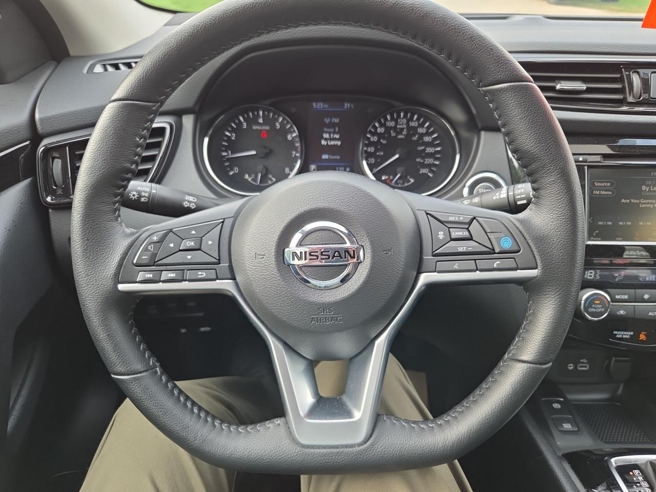 2022 Nissan Qashqai SV Photo