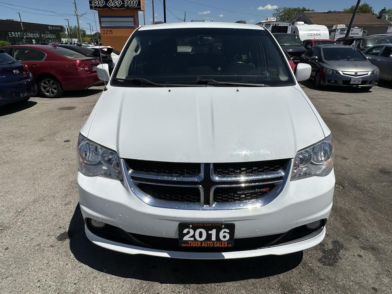 2016 Dodge Grand Caravan Crew Plus, LOADED, WELL MAINTAINED, CERTIFIED Photo