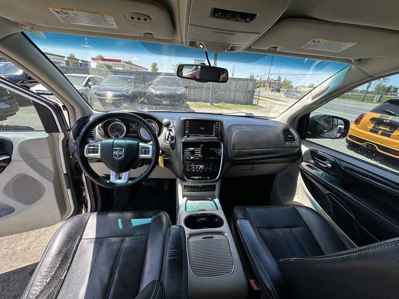 2016 Dodge Grand Caravan Crew Plus, LOADED, WELL MAINTAINED, CERTIFIED Photo