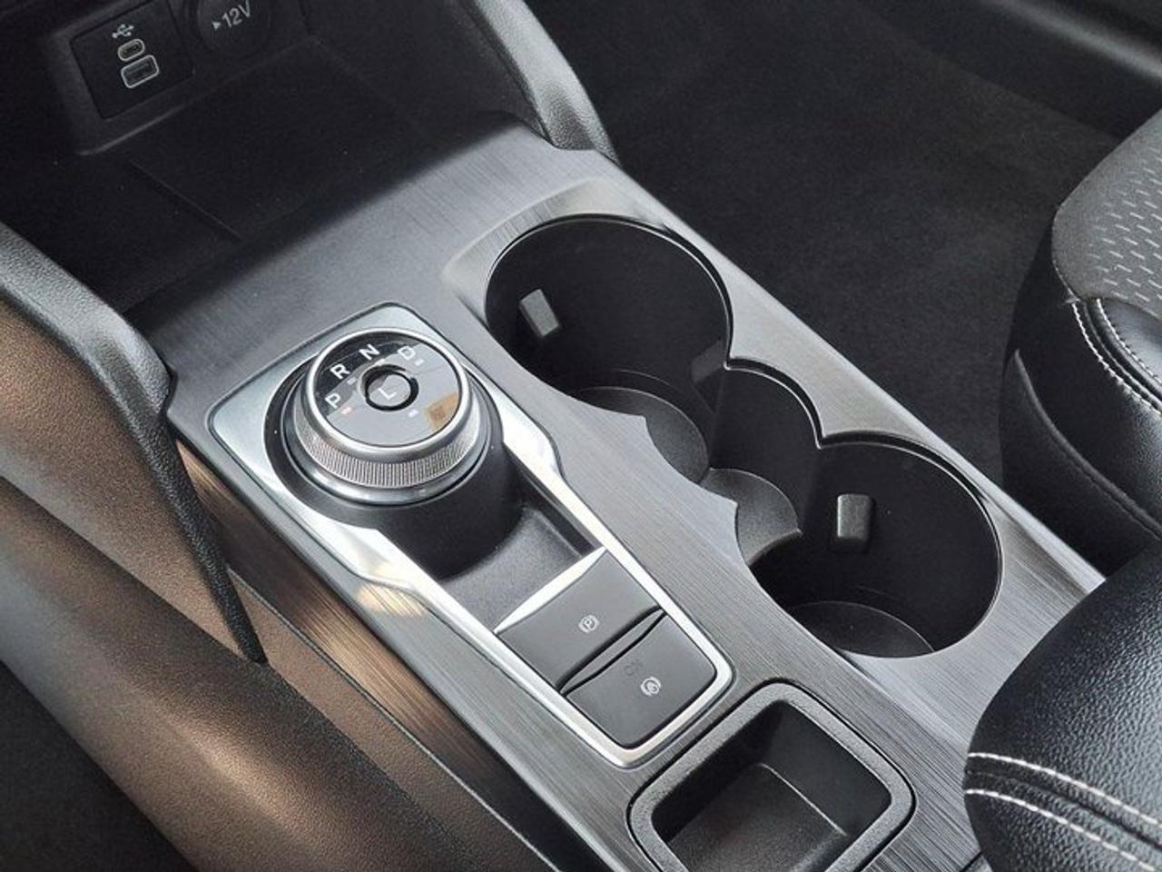 2025 Ford Escape PHEV | Heated Seats + Steering | Adaptive Cruise | Remote Start | Lane Keep | and More ! Photo
