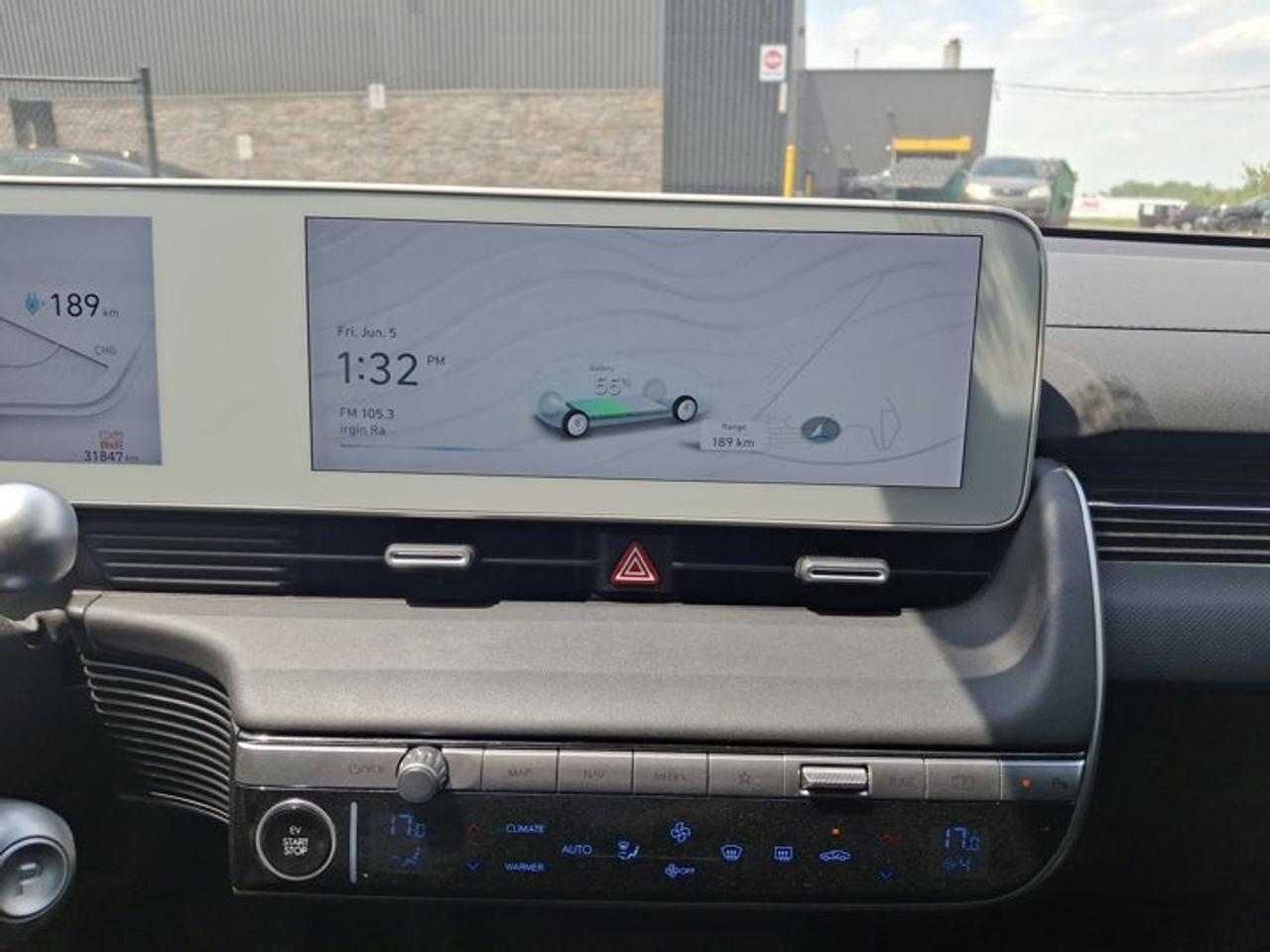 2024 Hyundai IONIQ 5 Preferred Ultimate Pkg Long Range AWD | Leather | Nav | HUD | 360 Camera | Adaptive Cruise & More ! Photo