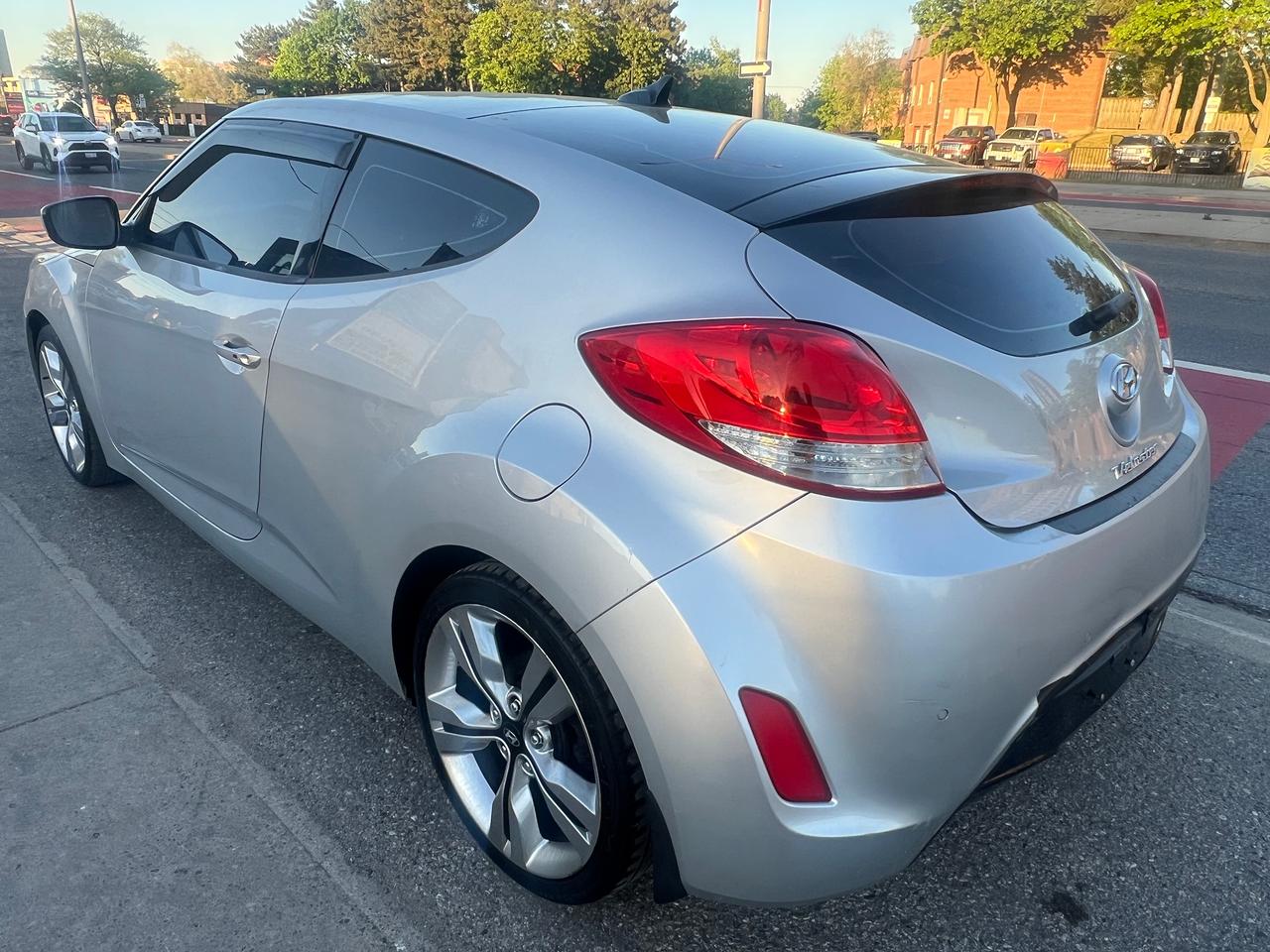 2013 Hyundai Veloster BACK CAM - HEATED SEATS-BLUETOOTH Photo
