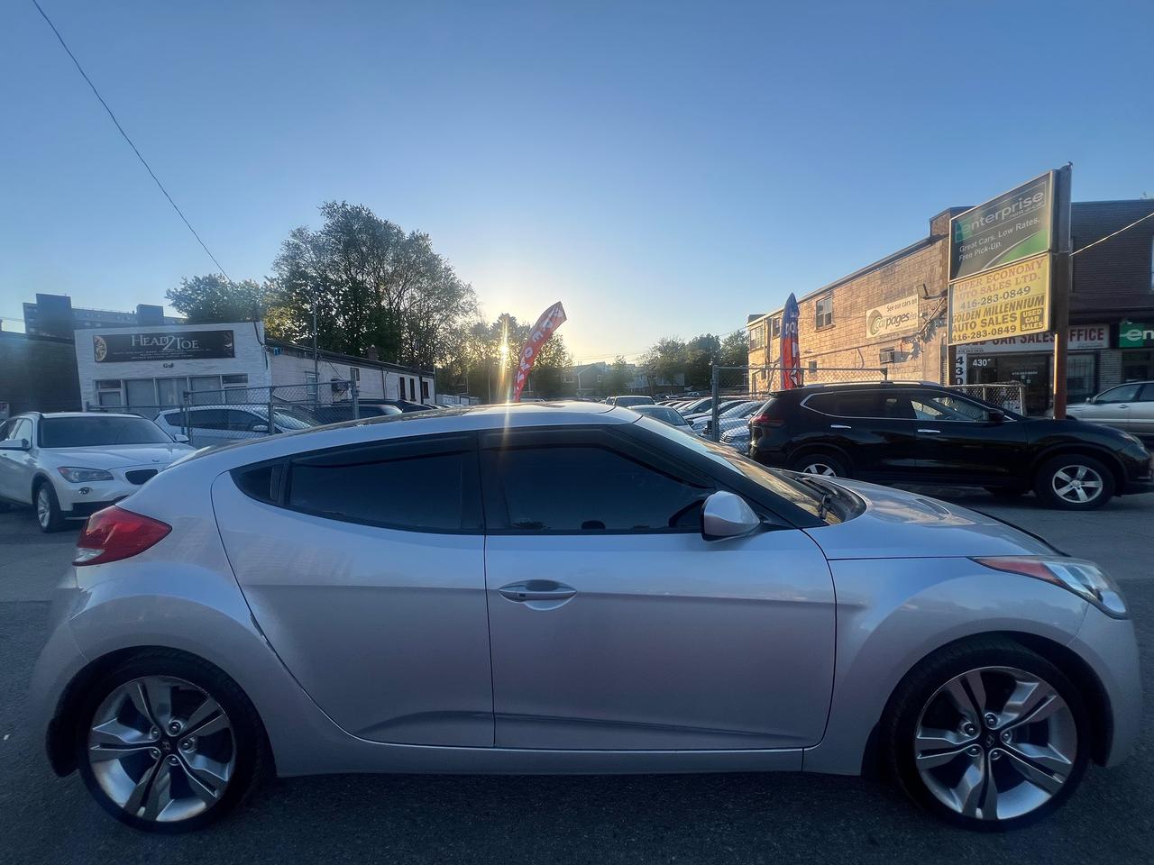 2013 Hyundai Veloster BACK CAM - HEATED SEATS-BLUETOOTH Photo