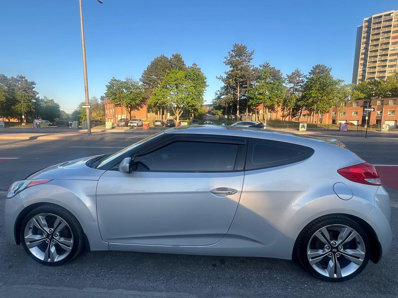 2013 Hyundai Veloster BACK CAM - HEATED SEATS-BLUETOOTH Photo