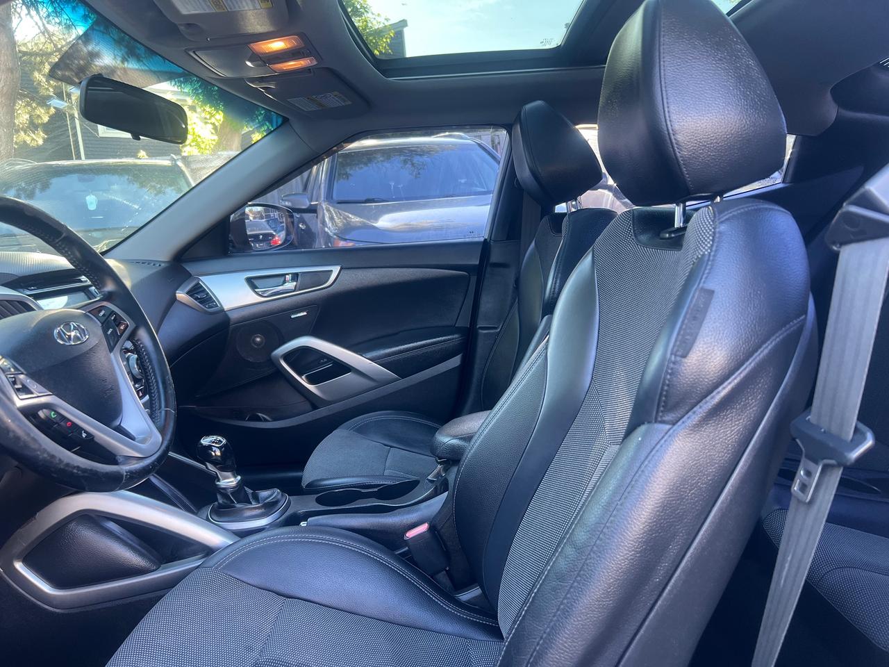 2013 Hyundai Veloster BACK CAM - HEATED SEATS-BLUETOOTH Photo