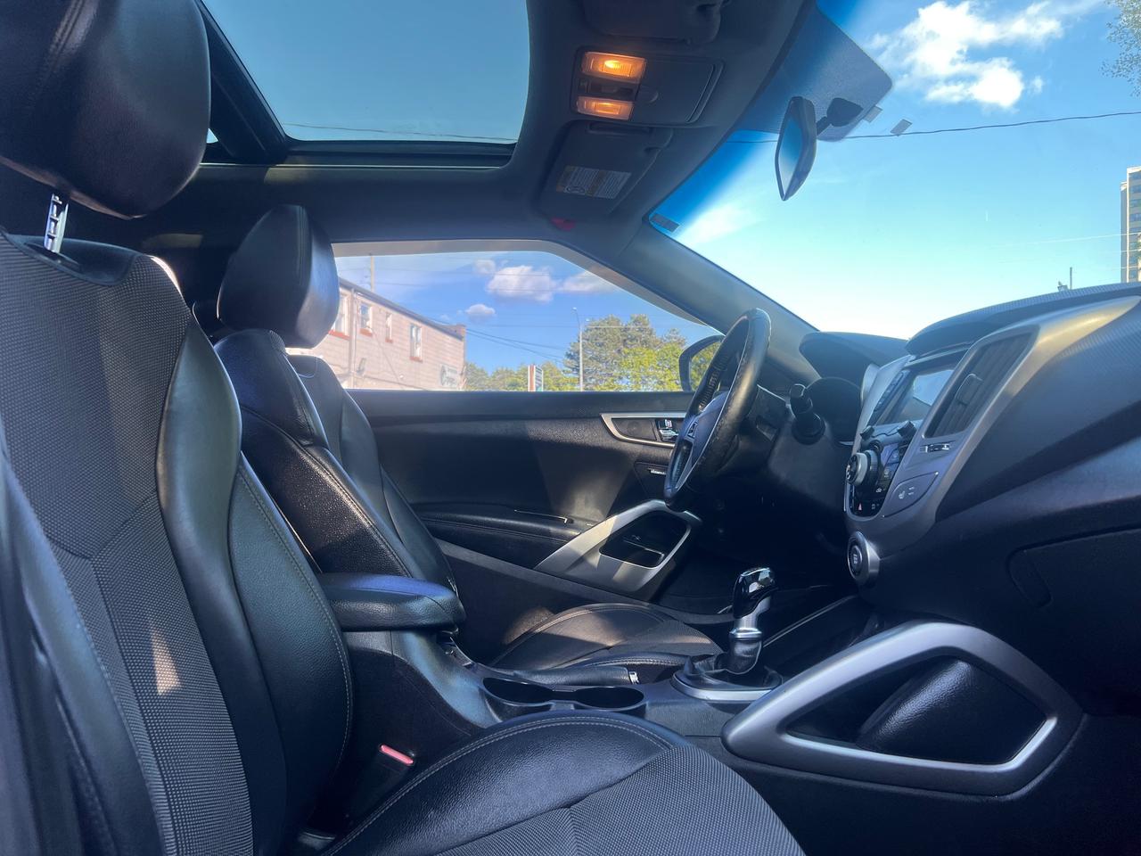 2013 Hyundai Veloster BACK CAM - HEATED SEATS-BLUETOOTH Photo