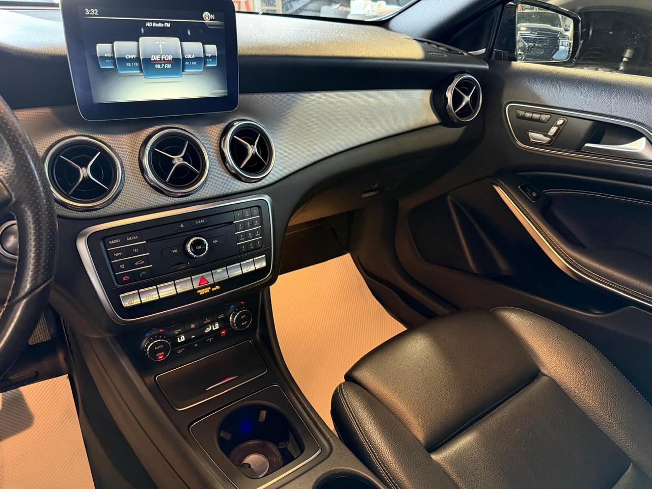 2018 Mercedes-Benz GLA GLA 250 4MATIC SUV Photo