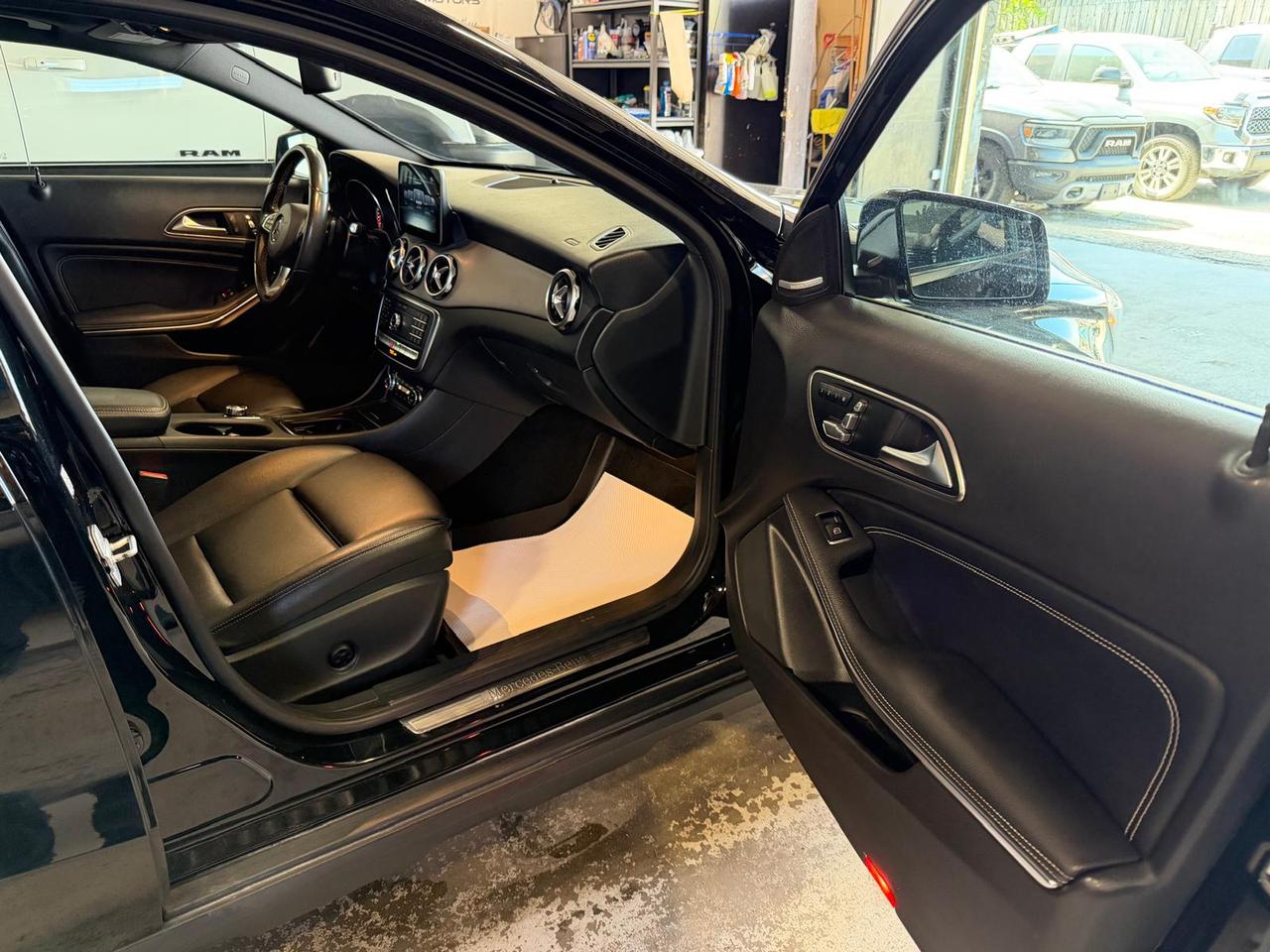 2018 Mercedes-Benz GLA GLA 250 4MATIC SUV Photo