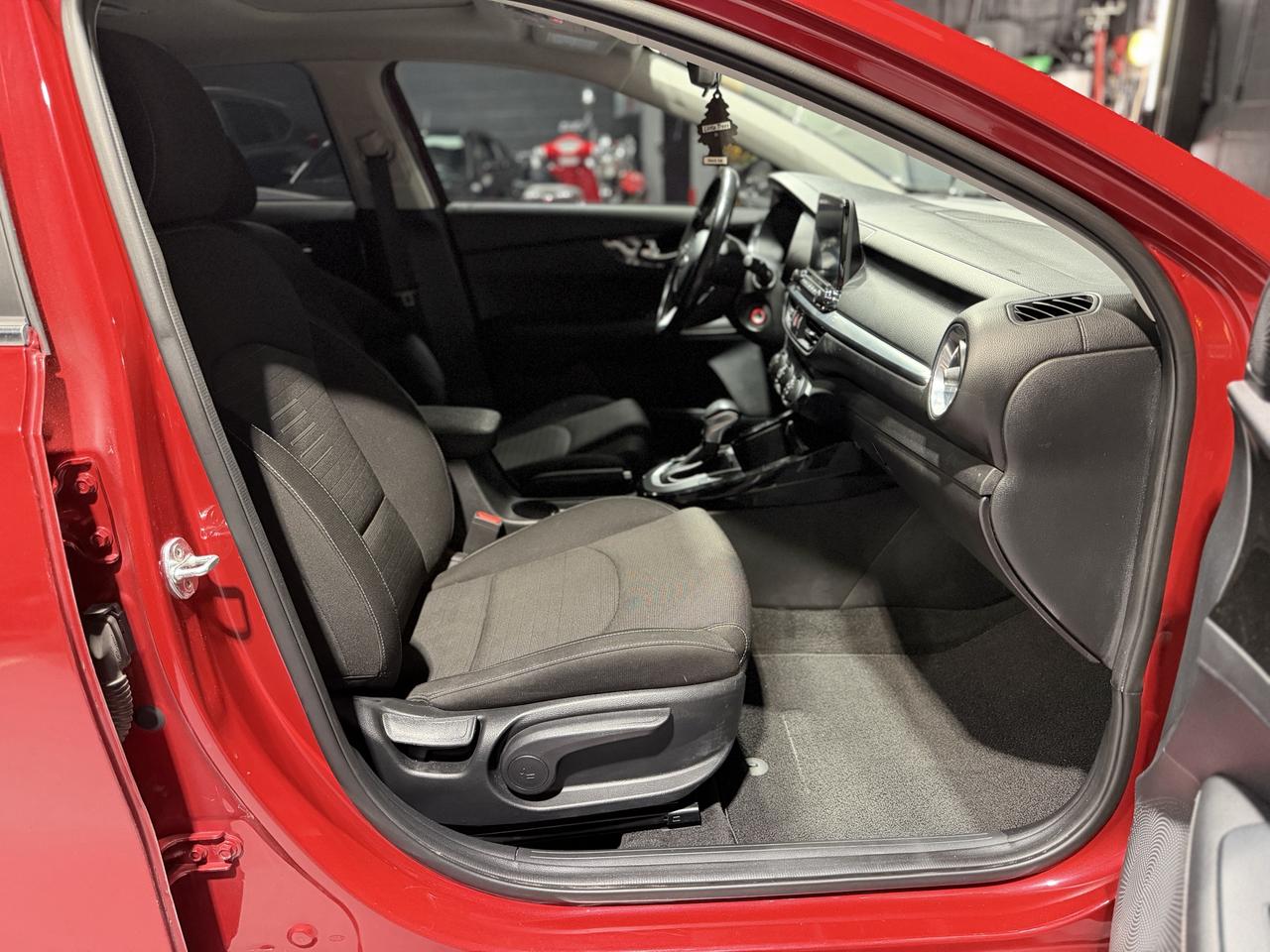 2020 Kia Forte EX - Photo #9