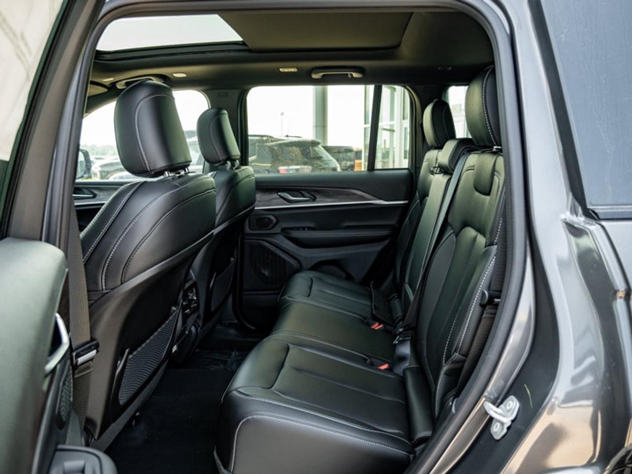 2026 Jeep Grand Cherokee Limited Photo