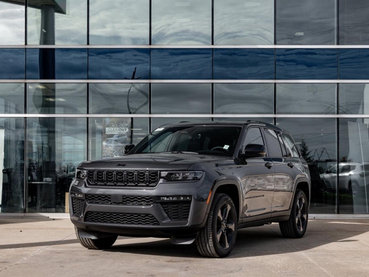 2026 Jeep Grand Cherokee Altitude Photo1