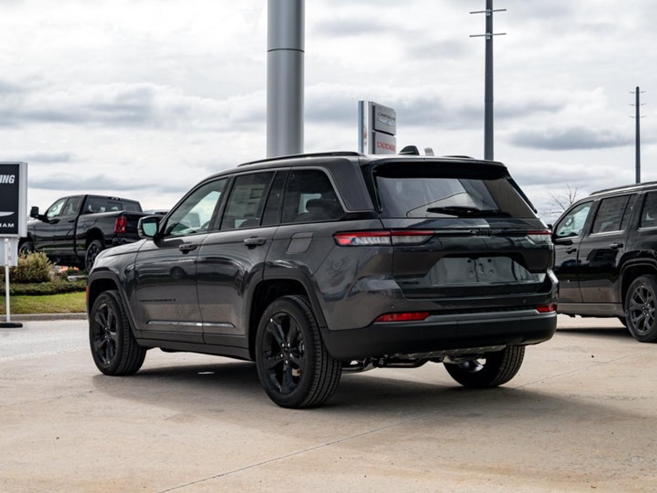 2026 Jeep Grand Cherokee Altitude Photo