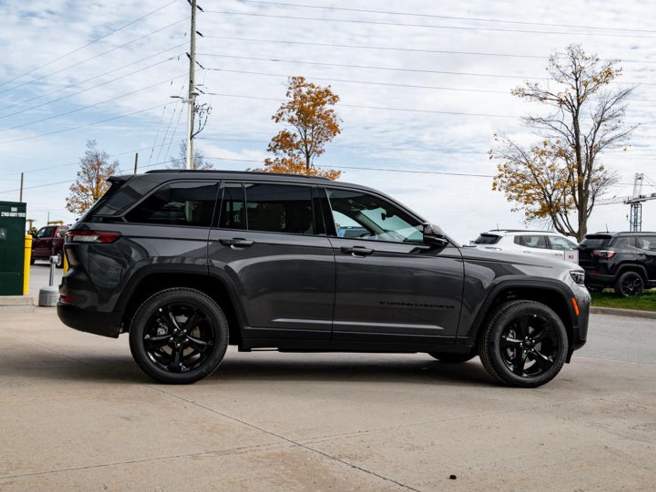 2026 Jeep Grand Cherokee Altitude Photo