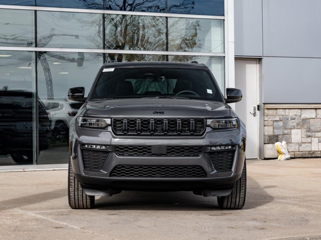 2026 Jeep Grand Cherokee Altitude Photo