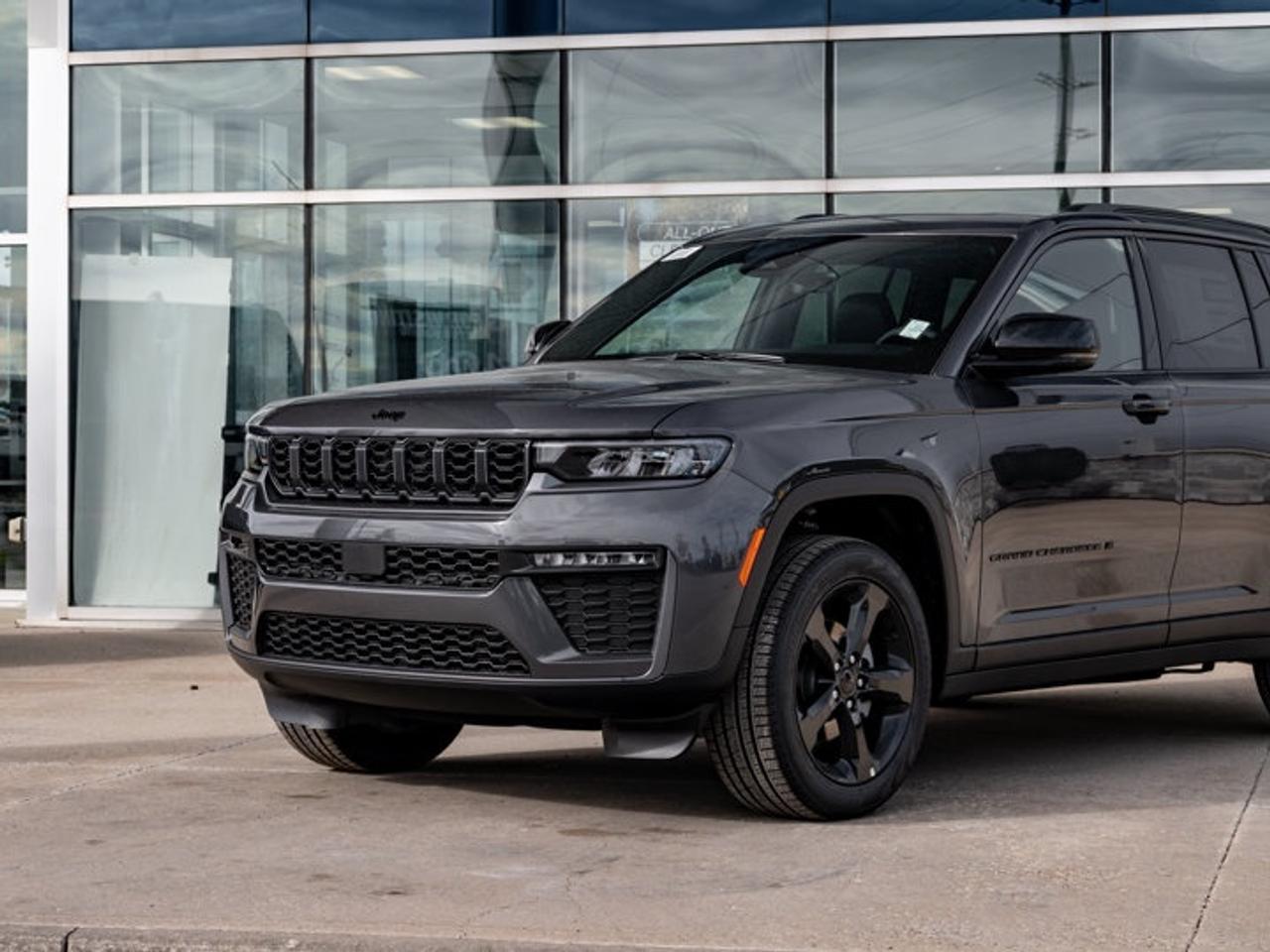 2026 Jeep Grand Cherokee Altitude Photo