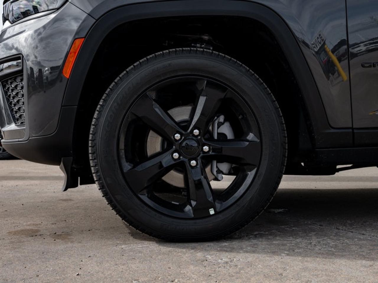 2026 Jeep Grand Cherokee Altitude Photo
