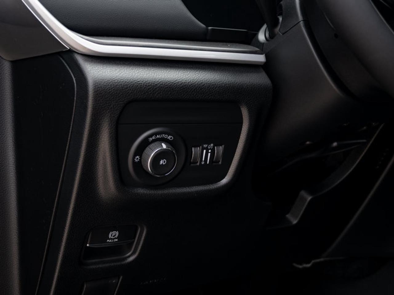 2026 Jeep Grand Cherokee Altitude Photo