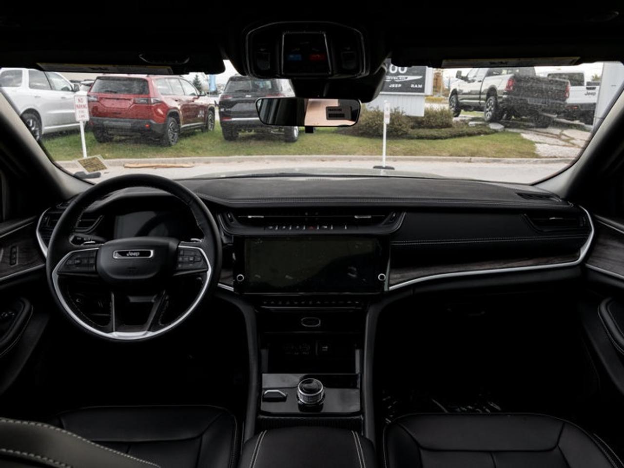 2026 Jeep Grand Cherokee Altitude Photo