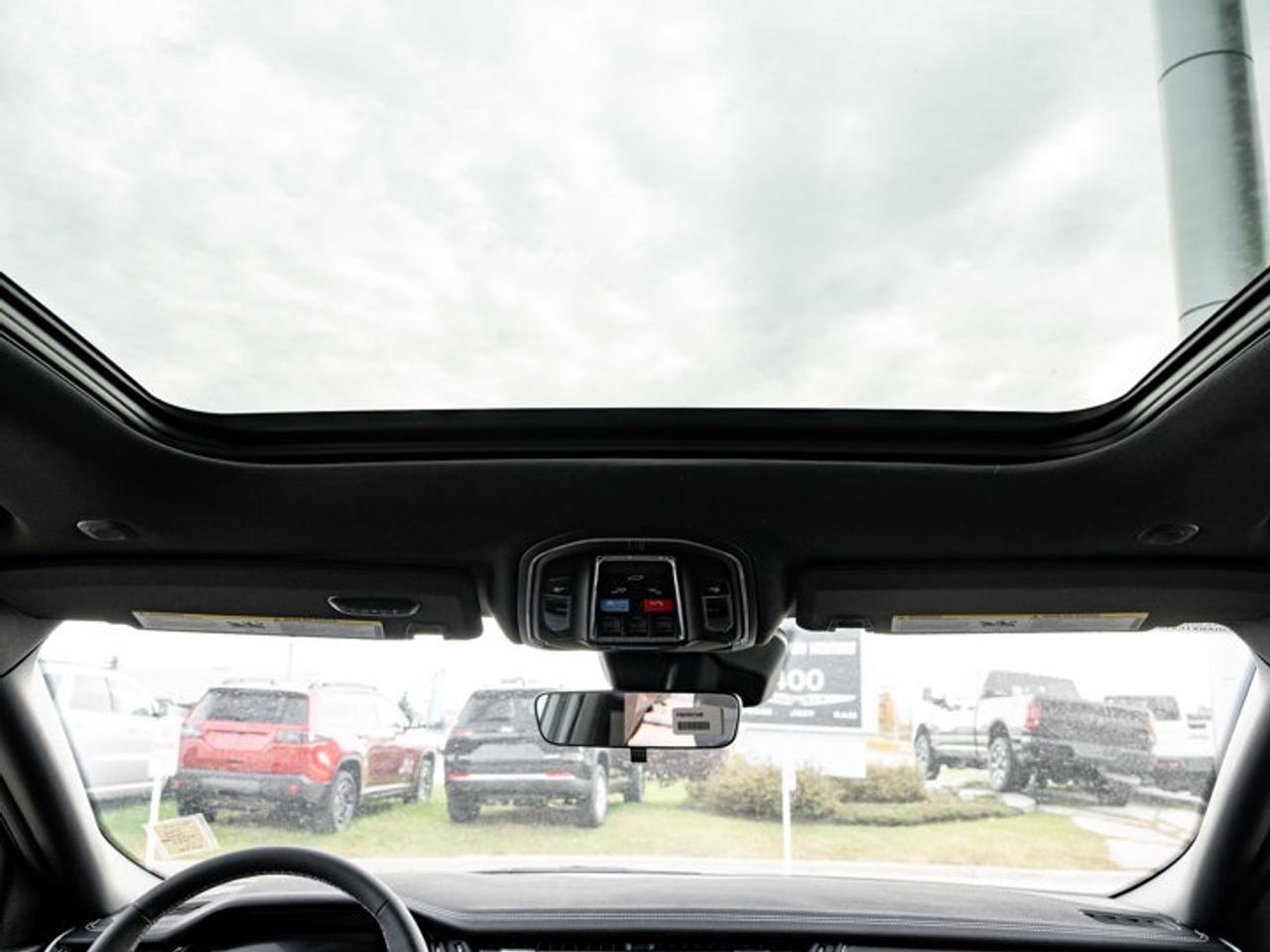 2026 Jeep Grand Cherokee Altitude Photo