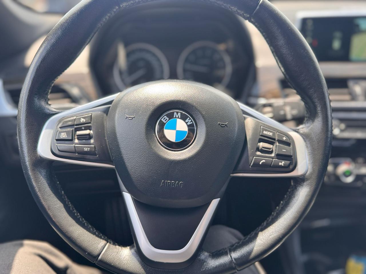 2018 BMW X1 AUTO NAV BLUETOOTH B-CAMERA PANARAMIC ROOF SAFTY Photo