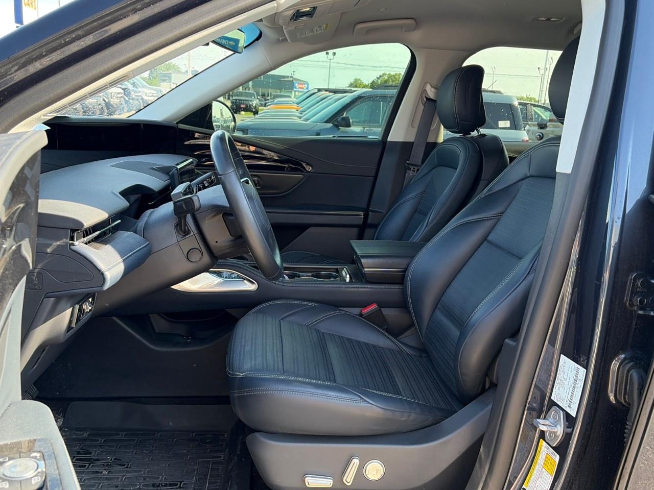 2024 Lincoln Nautilus Reserve AWD Photo