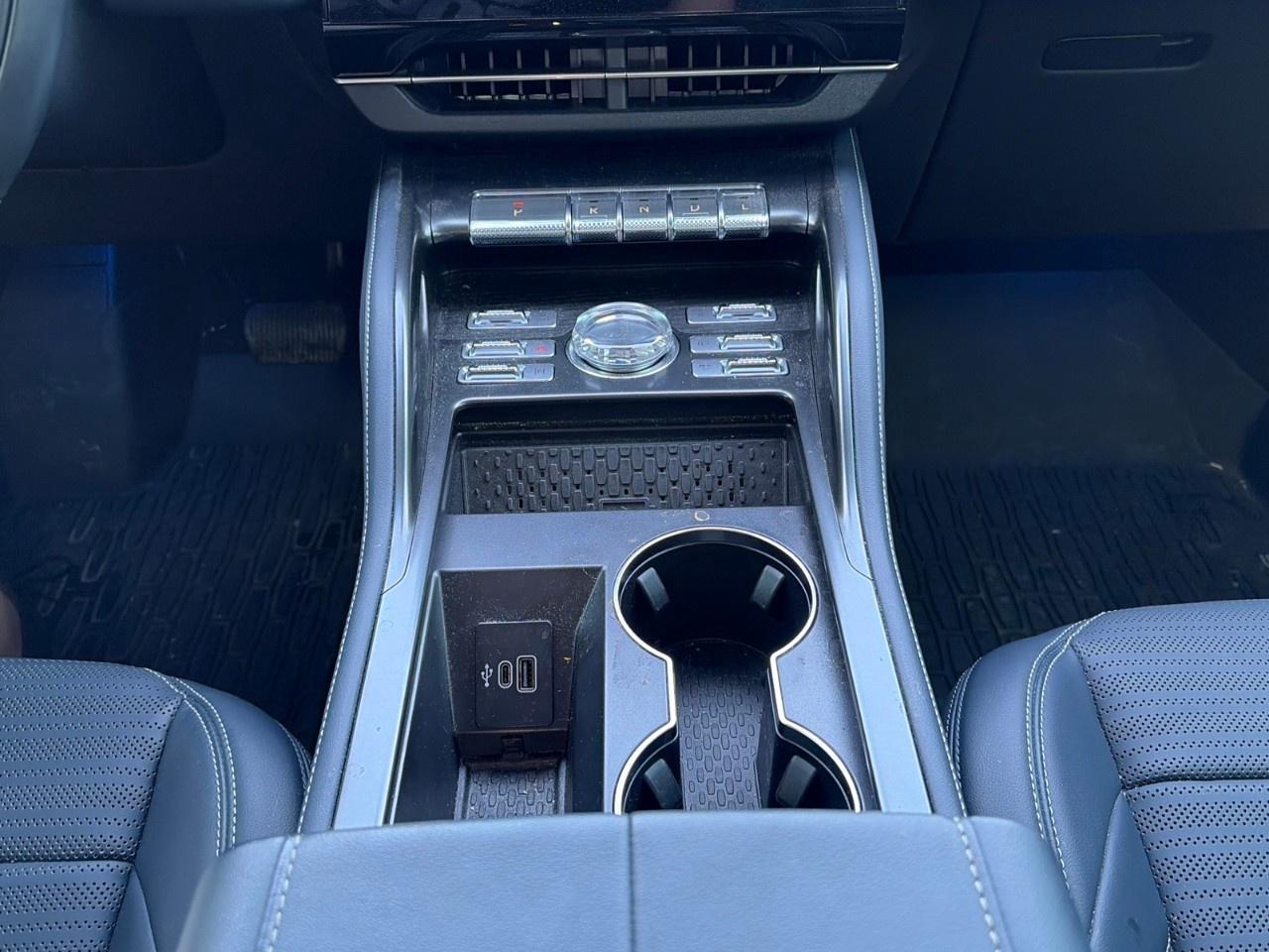 2024 Lincoln Nautilus Reserve AWD Photo
