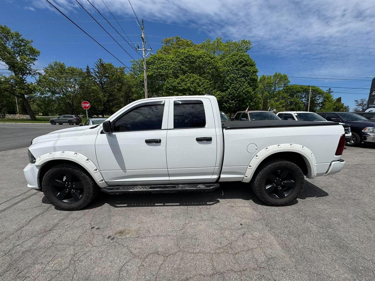 2019 RAM 1500 Classic Express 4x4 Quad Cab 6'4" Box Photo3