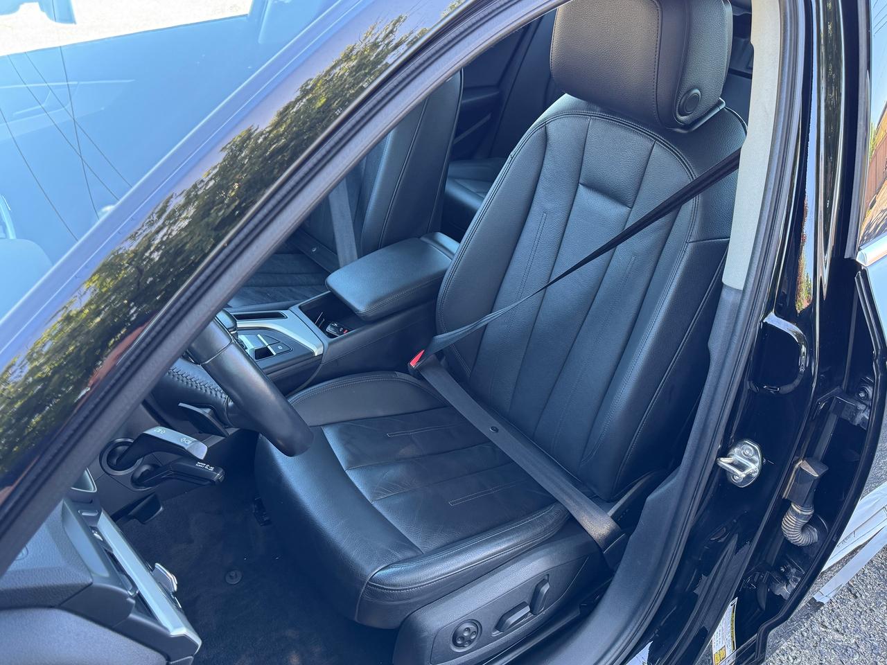 2017 Audi A4 Komfort Quattro TFSI+CLEAN CARFAX Photo
