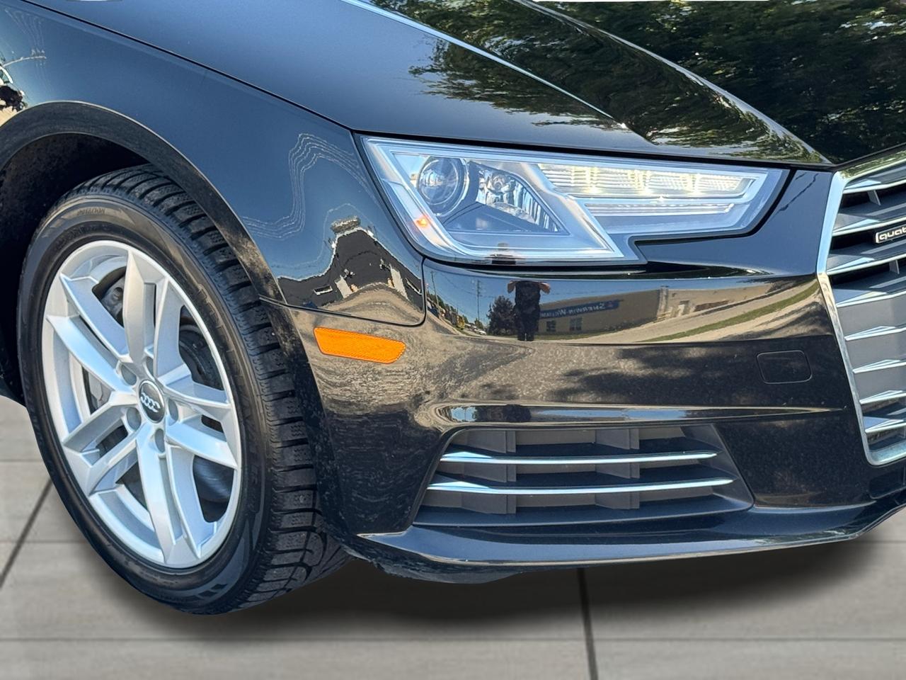 2017 Audi A4 Komfort Quattro TFSI+CLEAN CARFAX Photo