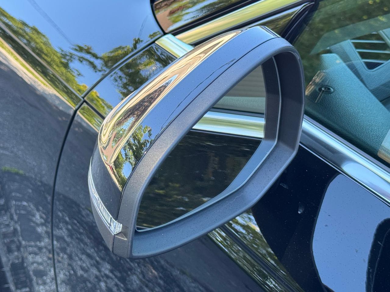 2017 Audi A4 Komfort Quattro TFSI+CLEAN CARFAX Photo