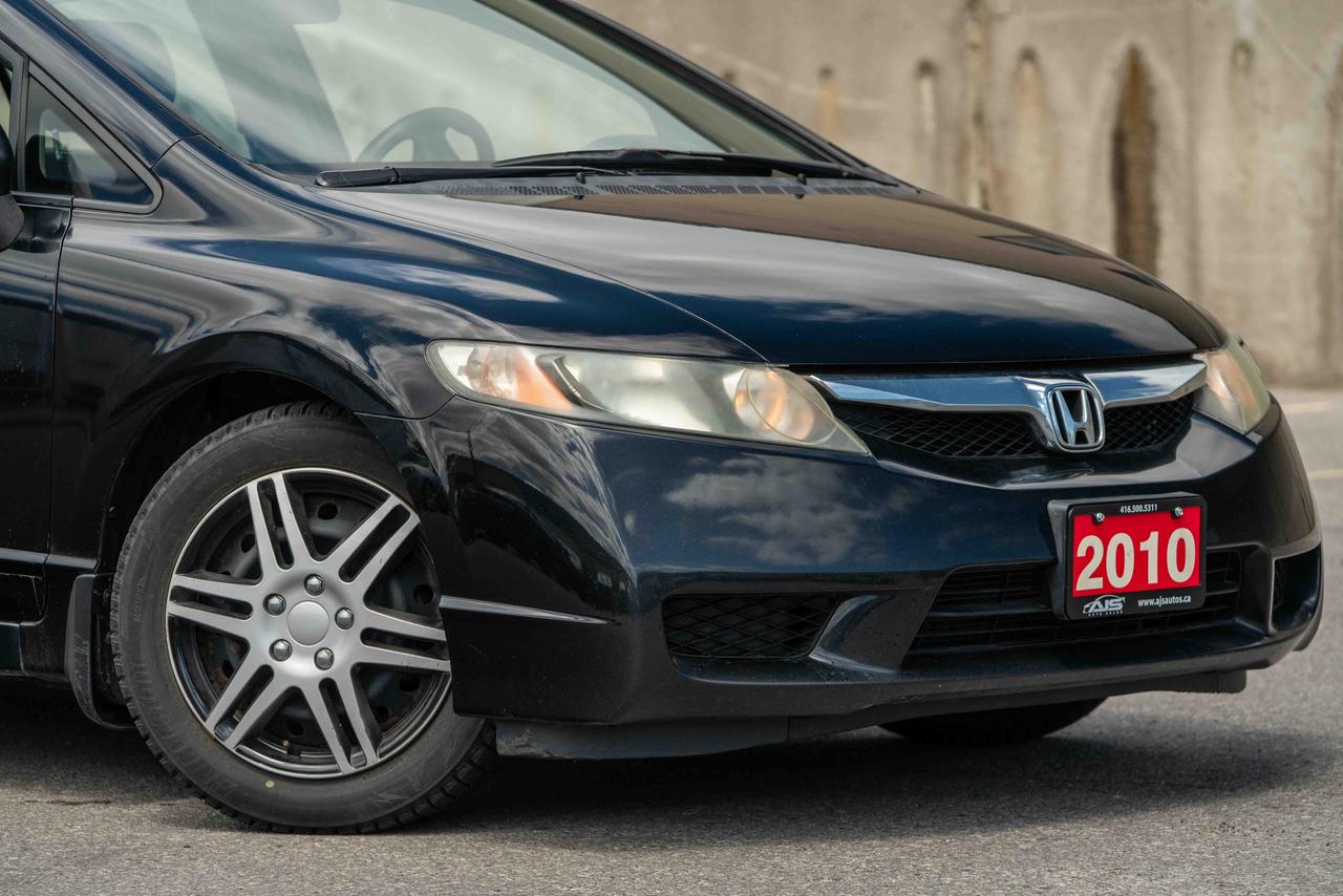 2010 Honda Civic DX-G Photo