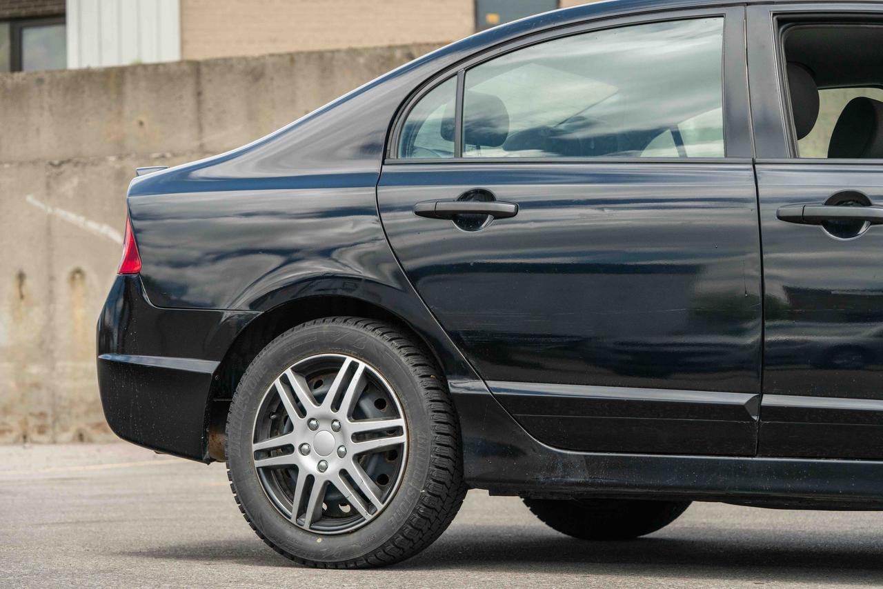 2010 Honda Civic DX-G Photo