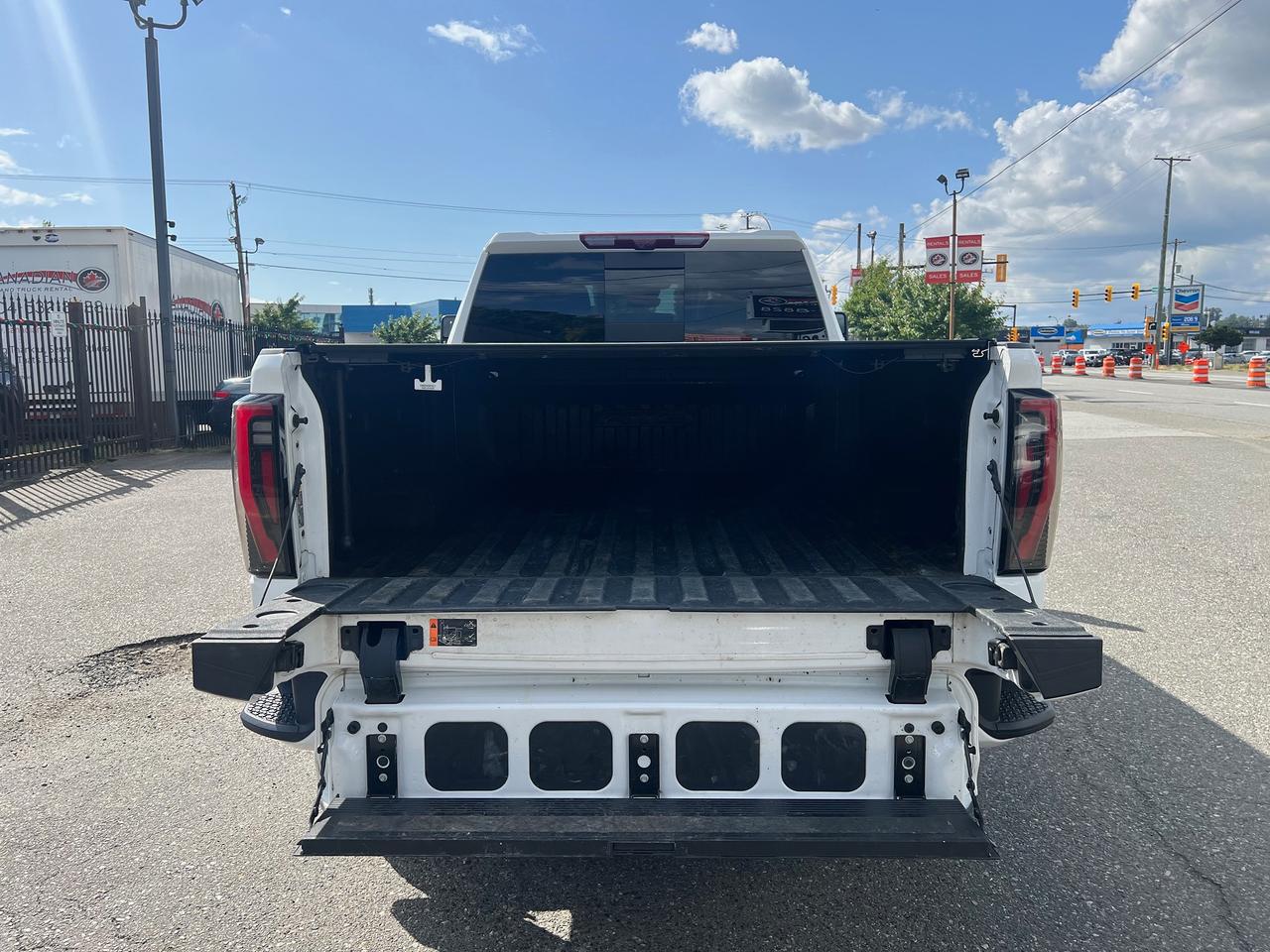 2024 GMC Sierra 3500 AT4 Photo29