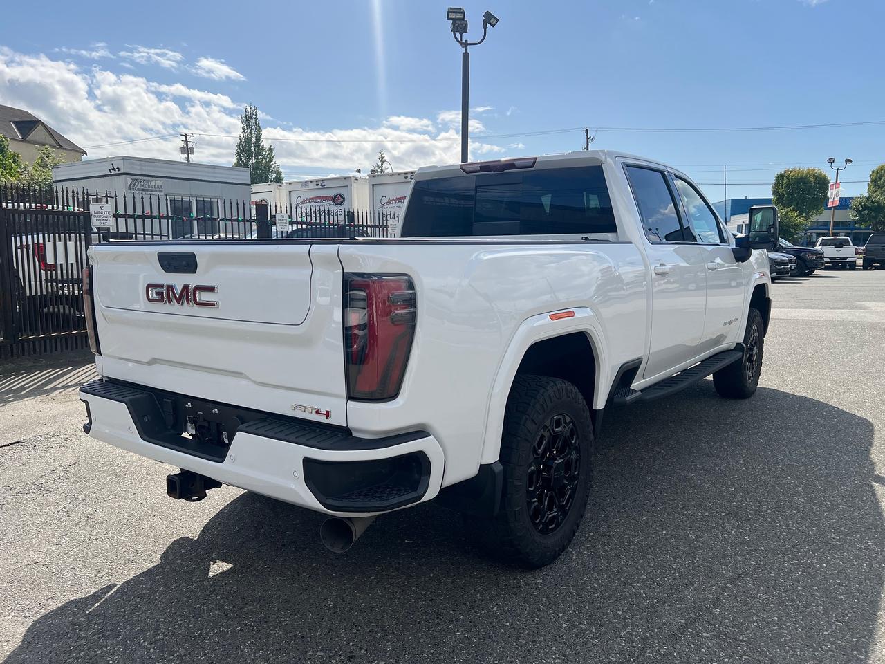 2024 GMC Sierra 3500 AT4 Photo30