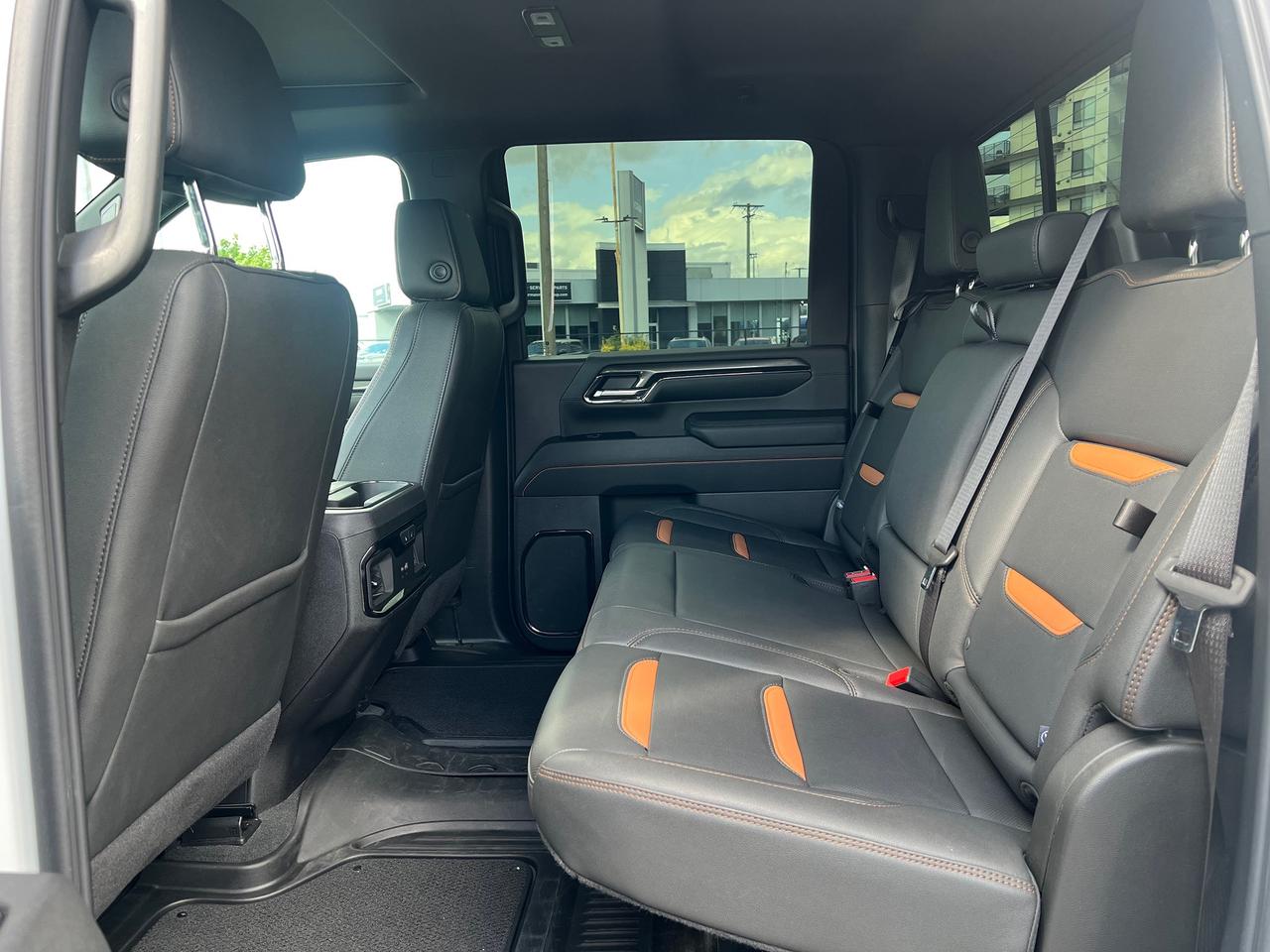 2024 GMC Sierra 3500 AT4 Photo35