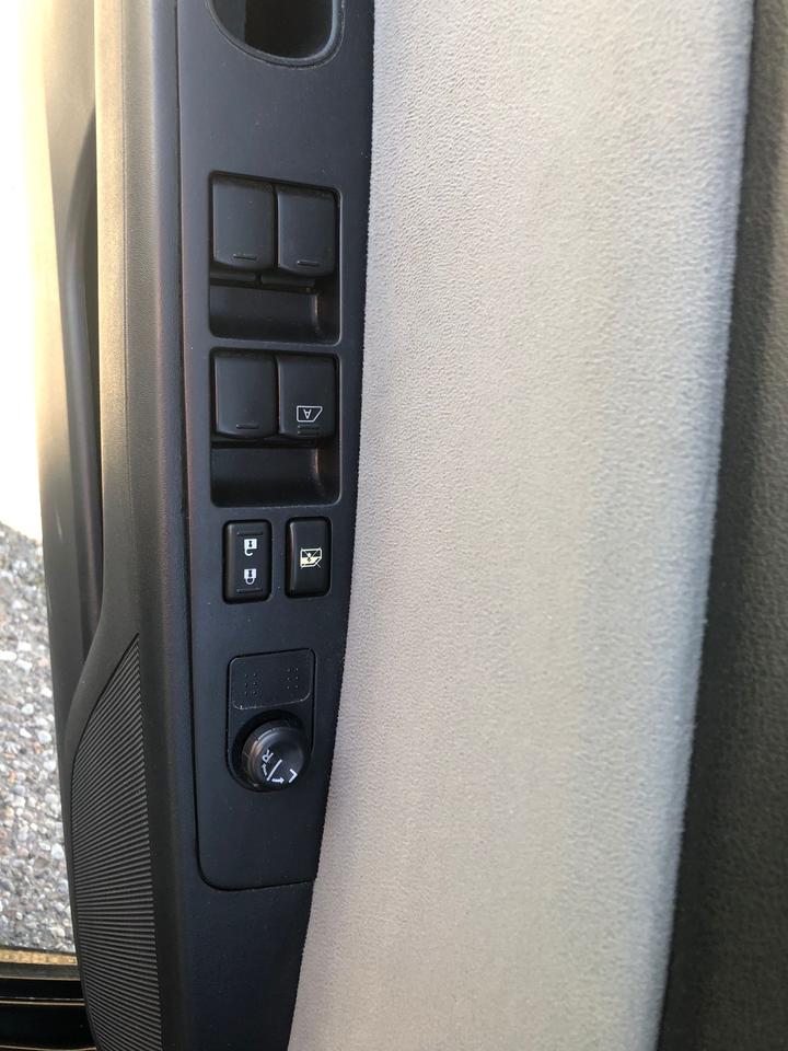2012 Nissan Sentra 2.0 S, COMES CERTIFIED WITH 3 YR WARRANTY INCLUDED Photo