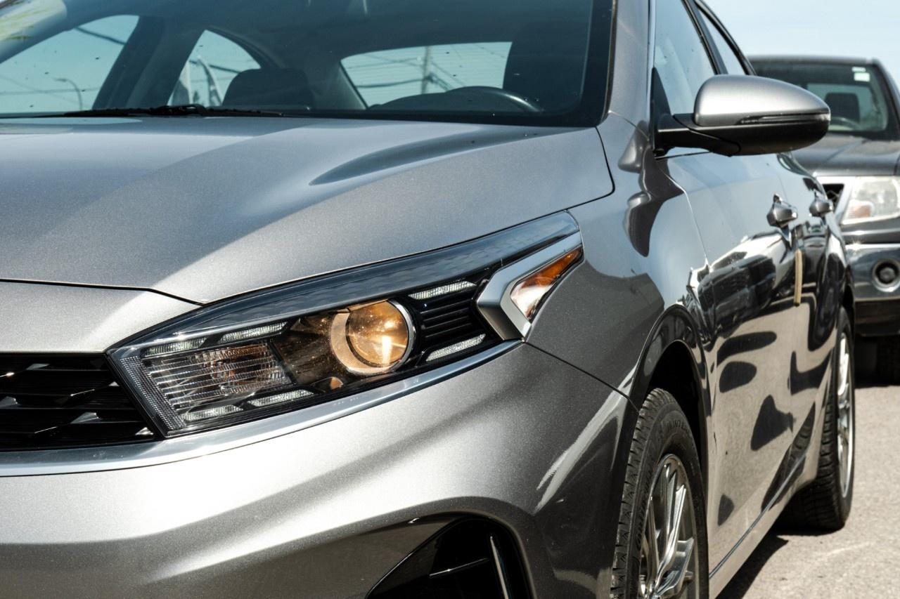 2023 Kia Forte EX IVT Photo
