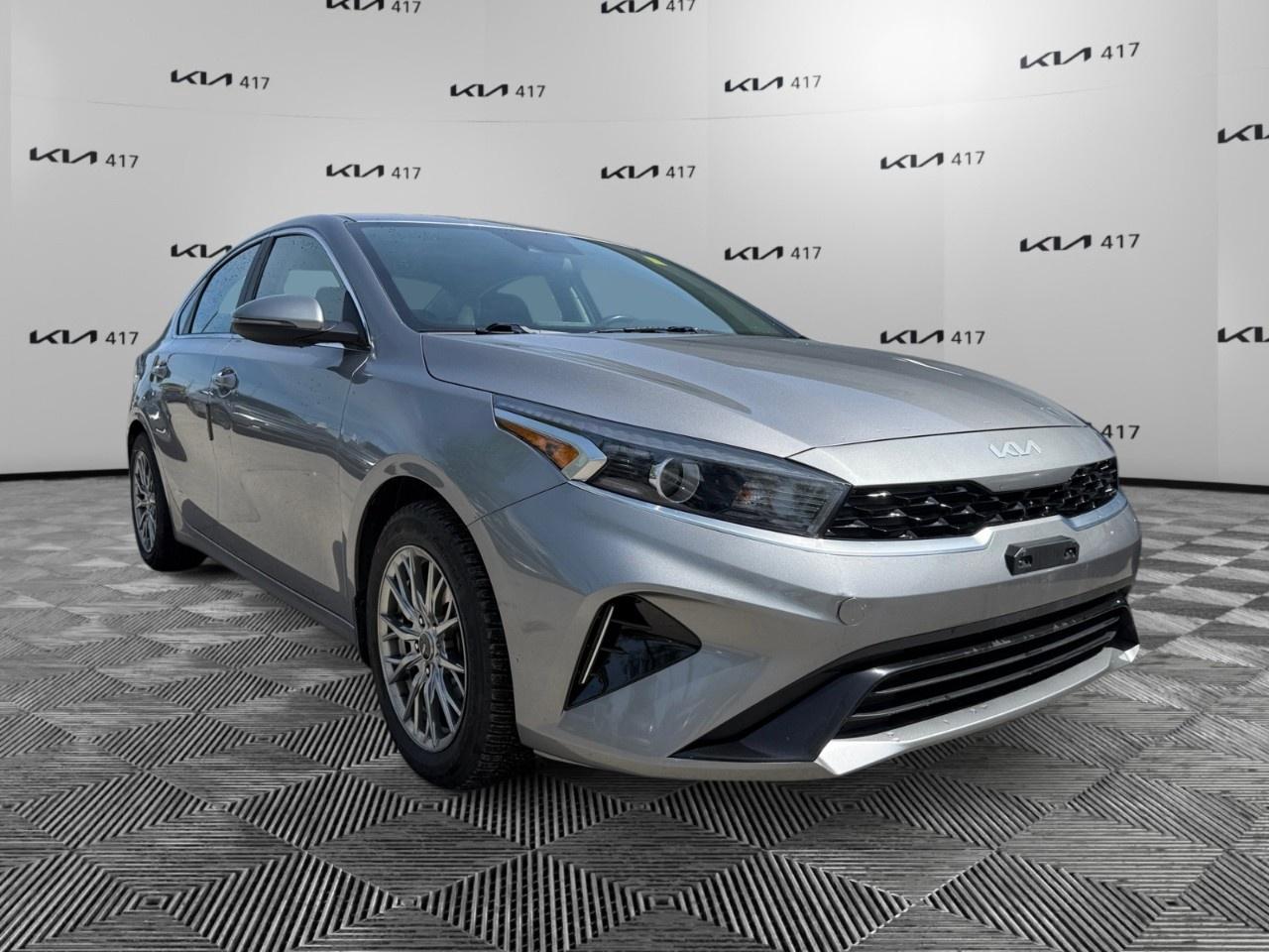 2023 Kia Forte EX IVT Photo