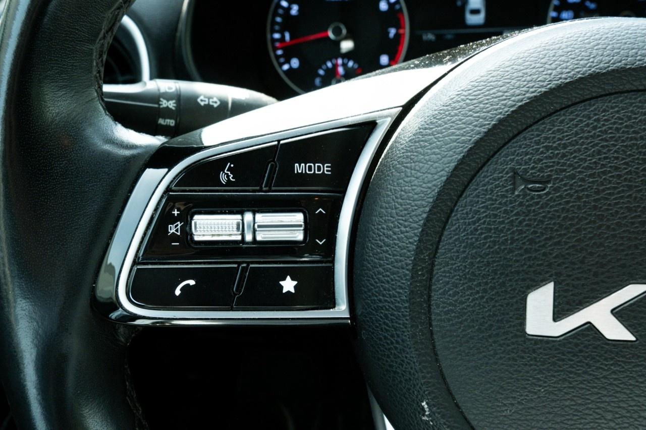 2023 Kia Forte EX IVT Photo