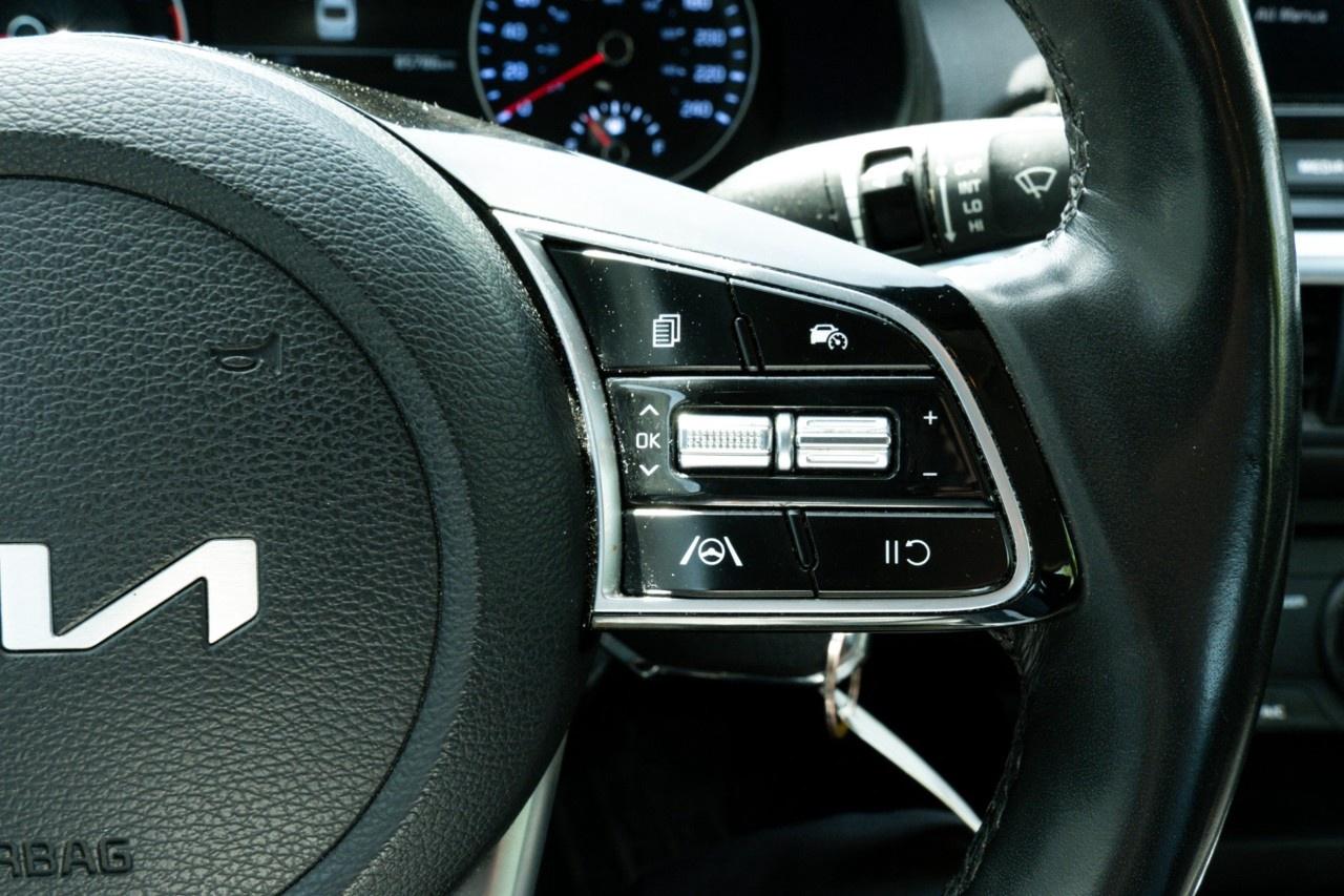 2023 Kia Forte EX IVT Photo