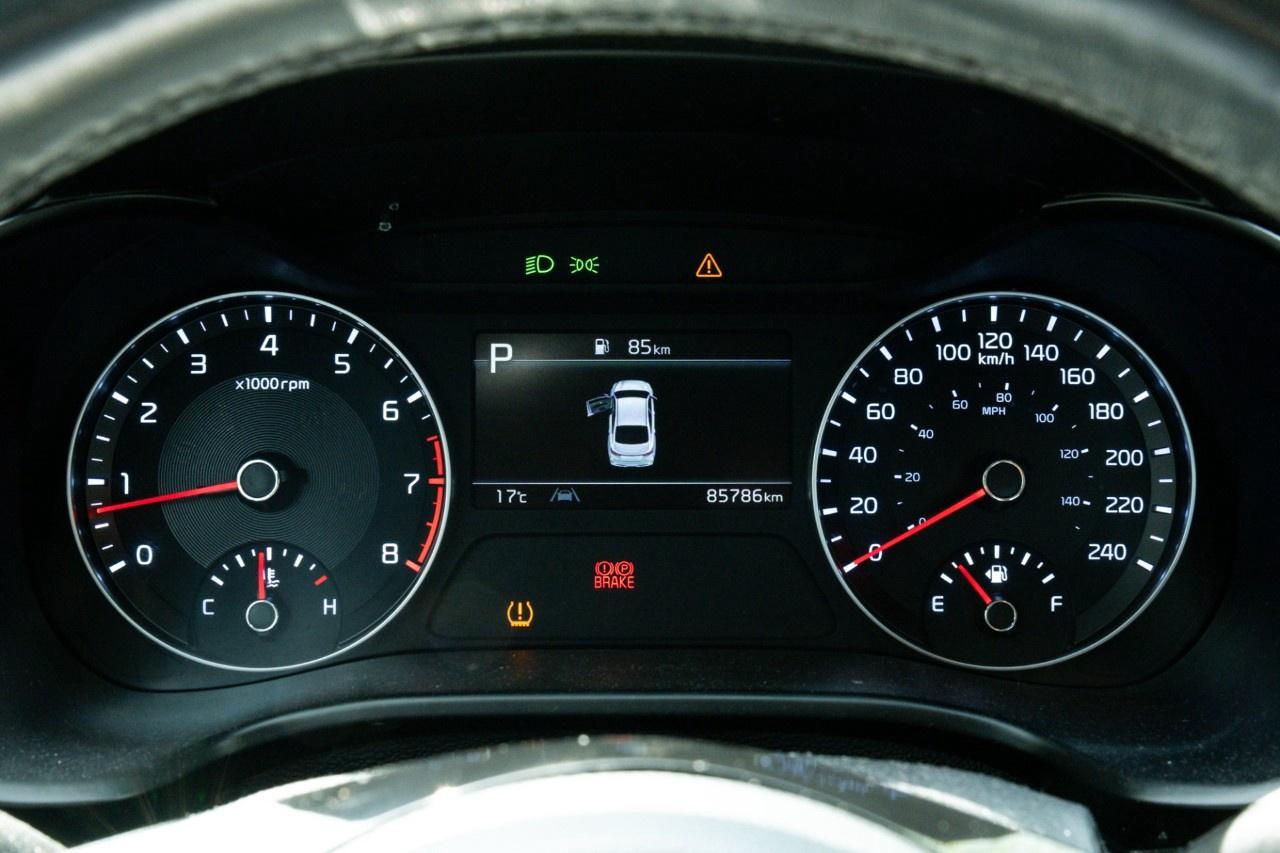 2023 Kia Forte EX IVT Photo
