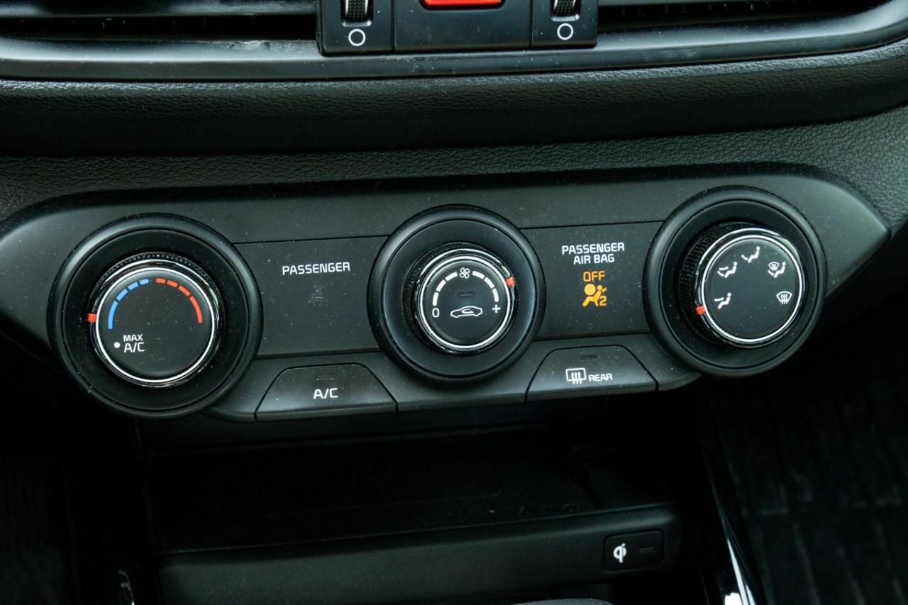 2023 Kia Forte EX IVT Photo
