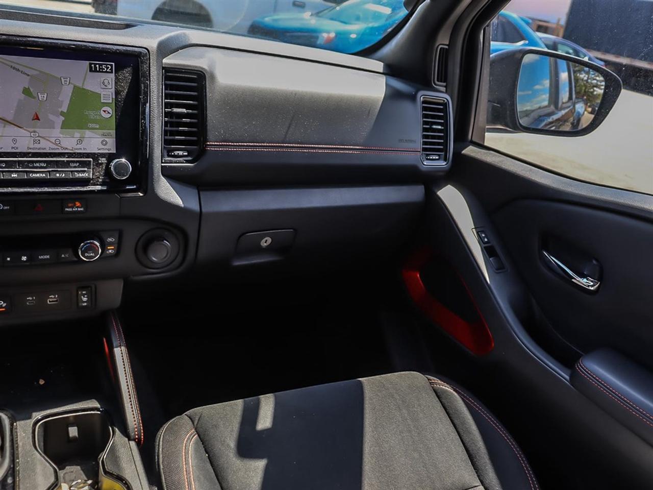2023 Nissan Frontier Crew Cab PRO-4X Standard Bed 4x4 Photo
