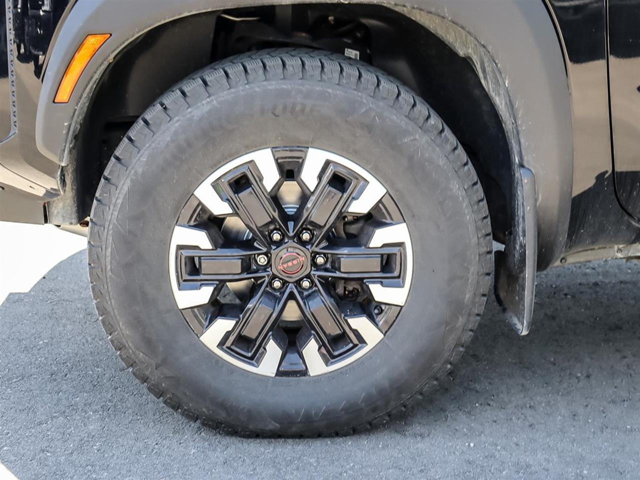 2023 Nissan Frontier Crew Cab PRO-4X Standard Bed 4x4 Photo