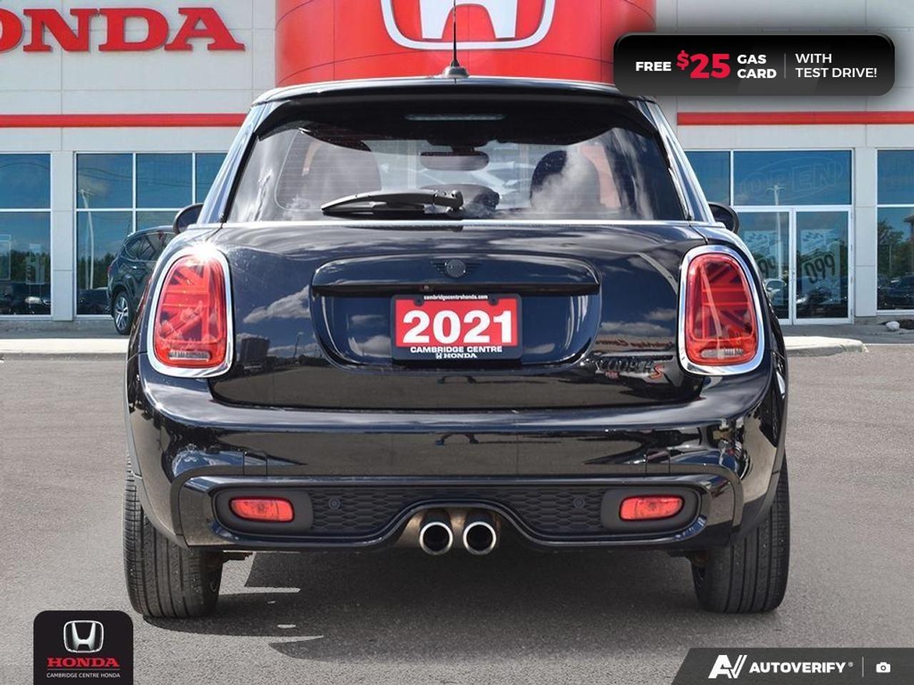 2021 MINI 5 Door Cooper S Photo